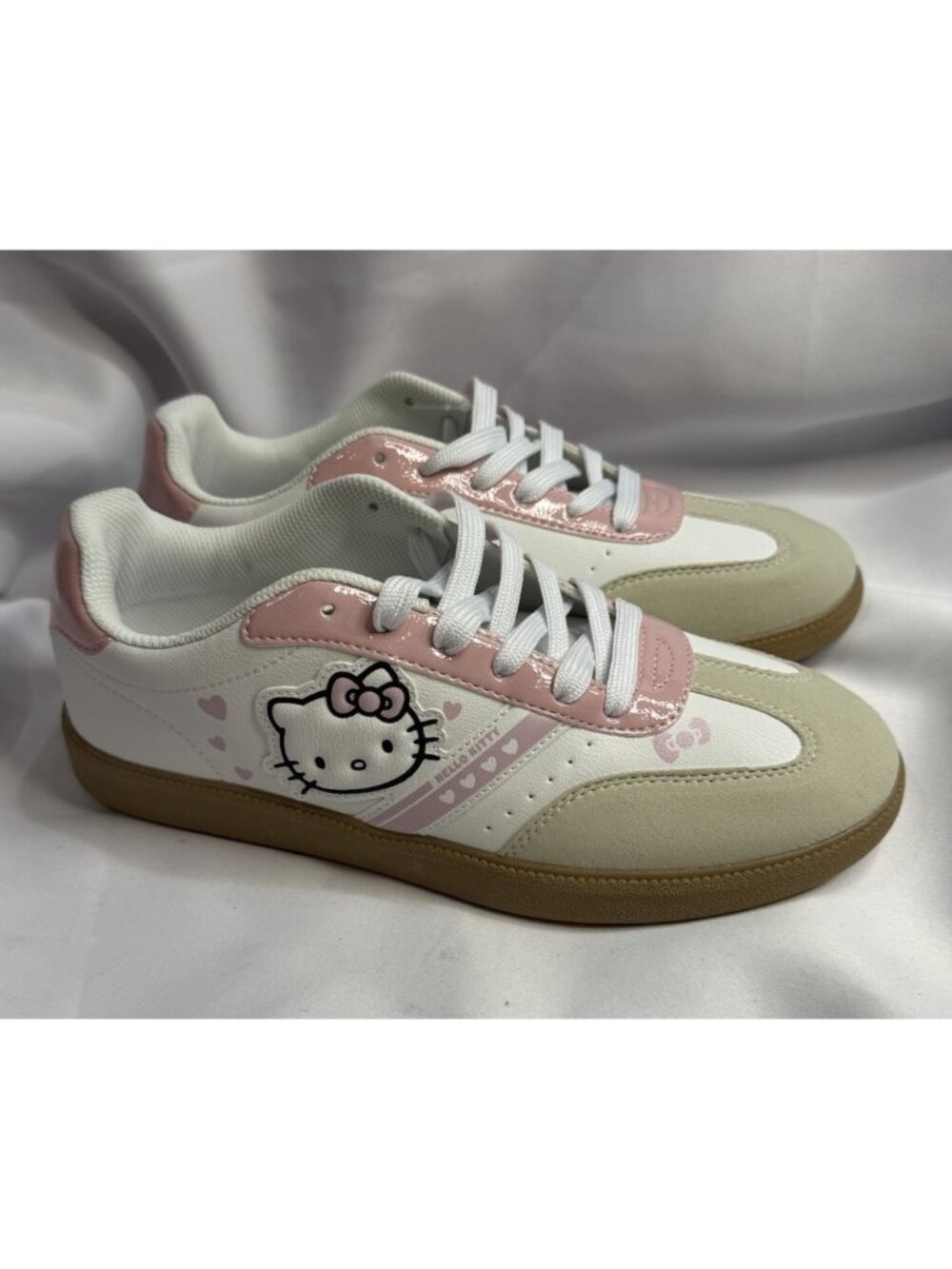 Hello Kitty Size 10 Women’s Sneakers Shoes New *RT
